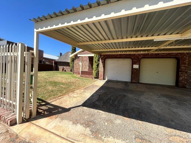 House for sale in Frances Baard, Northern Cape