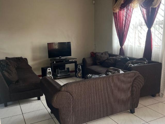 House for sale in East London, Eastern Cape