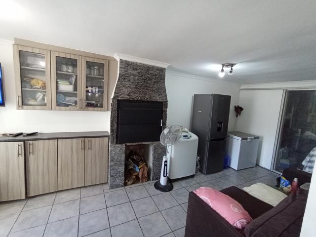 House for sale in Eersterivier, Western Cape