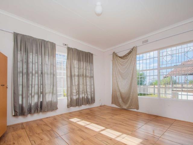 House for sale in Mohlakeng, Gauteng