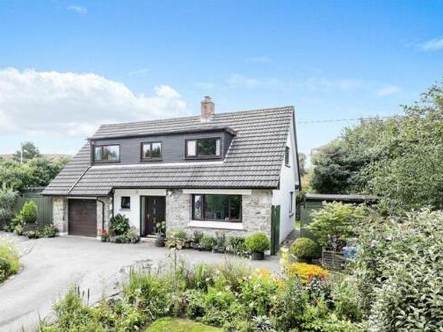 House for sale in Helston, Cornwall