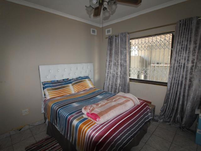 House for sale in Queensburgh, Kwazulu-natal