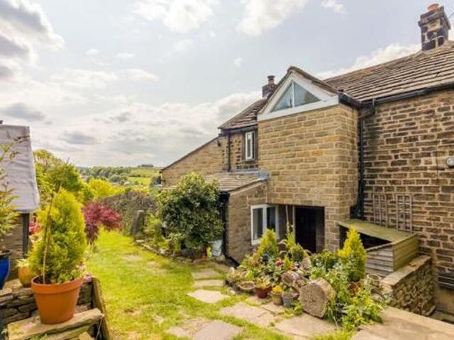 House for sale in Holmfirth, West Yorkshire