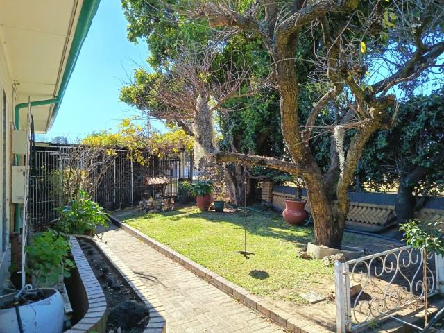 House for sale in Mohlakeng, Gauteng