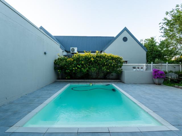 House for sale in Onverwacht, Western Cape