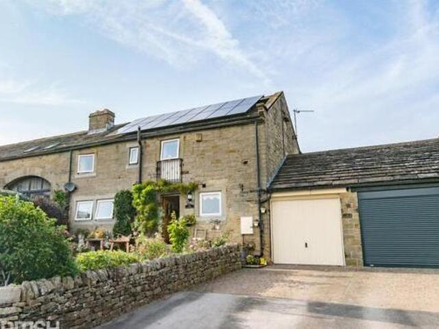 House for sale in Huddersfield, Kirklees