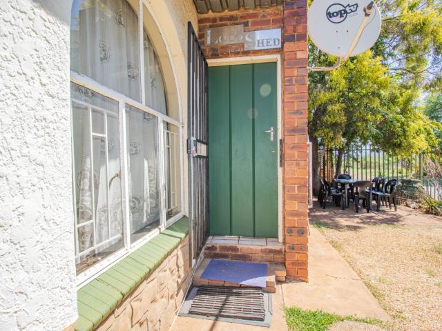 House for sale in Ifafi, Hartbeespoort Dam Nature Reserve