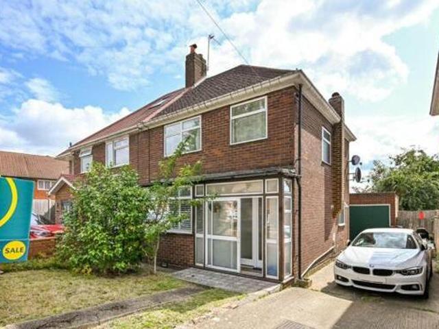 House for sale in Isleworth, Greater London