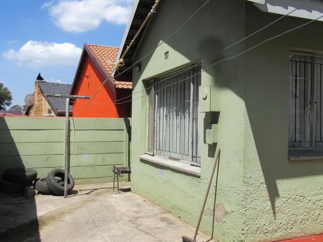 House for sale in Jabavu, Soweto