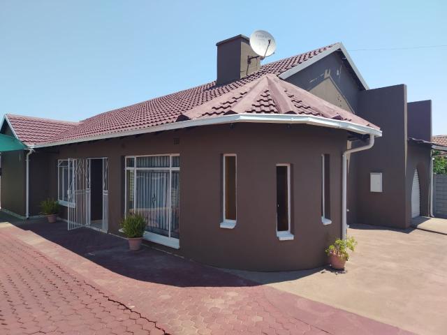 House for sale in Kagiso, Gauteng