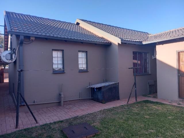 House for sale in Kgalagadi, Northern Cape