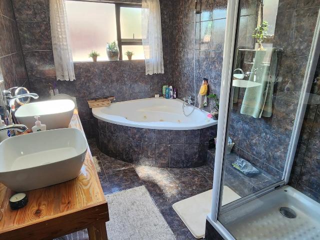 House for sale in Vosloorus, Gauteng