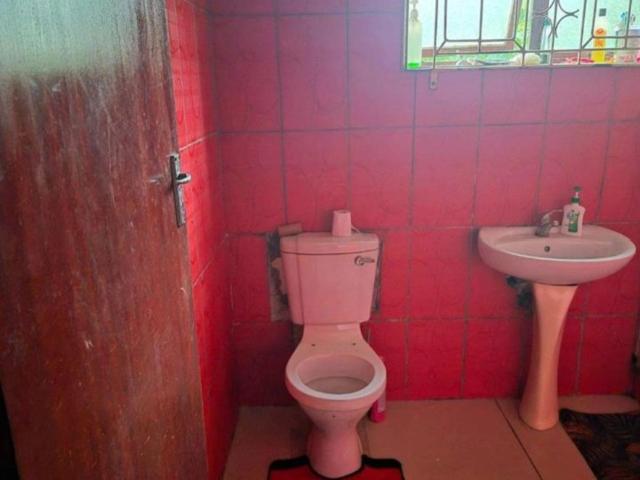 House for sale in Chatsworth, Kwazulu-natal