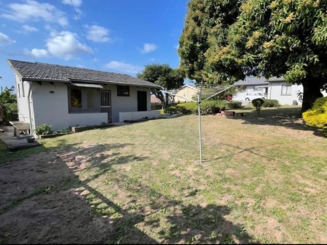 House for sale in Chatsworth, Kwazulu-natal