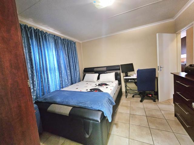 House for sale in Olievenhoutbos, Gauteng