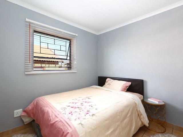 House for sale in Olievenhoutbos, Gauteng