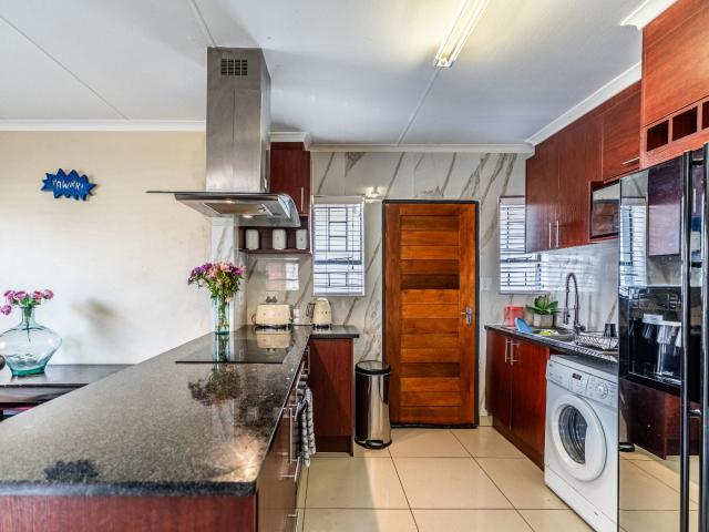 House for sale in Olievenhoutbos, Gauteng