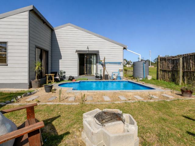House for sale in Beachview, Eastern Cape