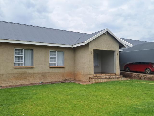 House for sale in Kgalagadi, Northern Cape
