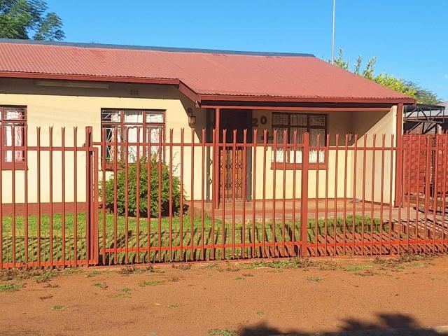 House for sale in Kgalagadi, Northern Cape