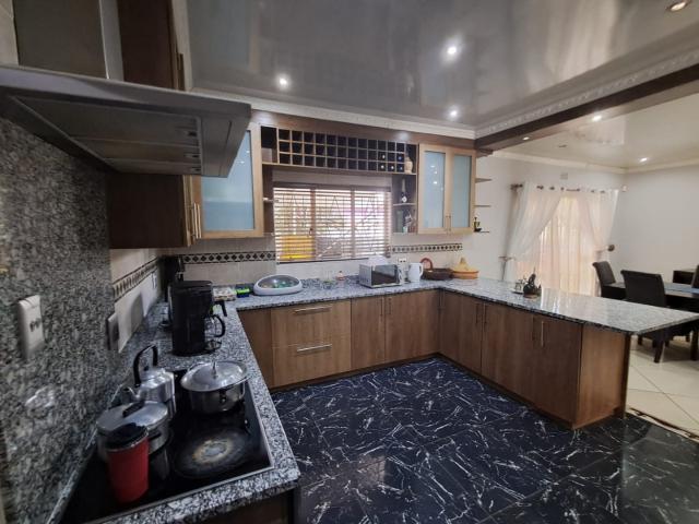 House for sale in Kgalagadi, Northern Cape