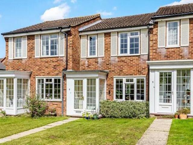 House for sale in Pachesham Park, Surrey