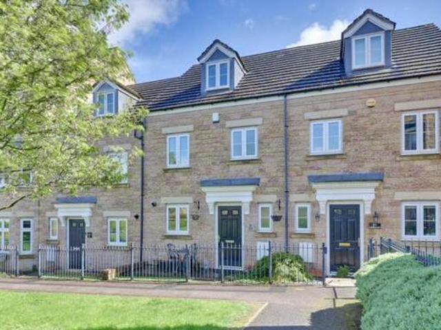 House for sale in Horsforth Vale, Farsley
