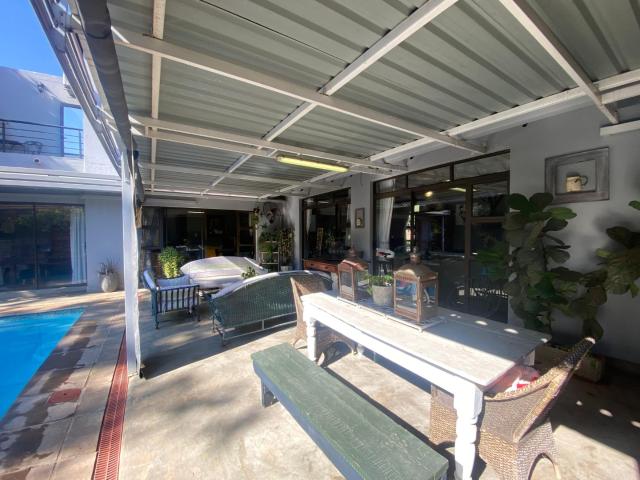 House for sale in Hartbeespoort Dam Nature Reserve, North West