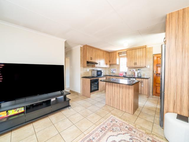 House for sale in Alberton