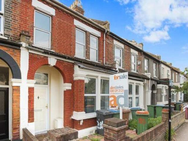 House for sale in Lyons, Greater London