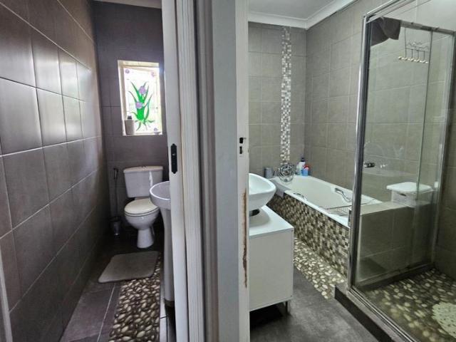 House for sale in Vosloorus, Gauteng