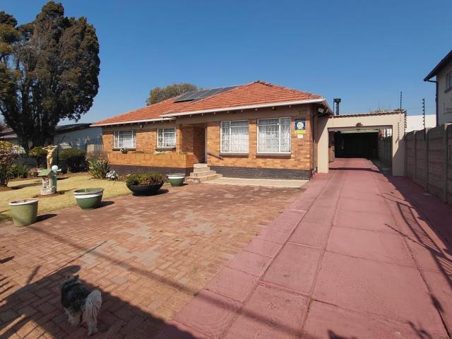 House for sale in Vosloorus, Gauteng