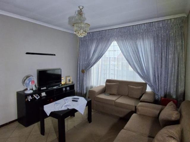 House for sale in Waterkloof, Gauteng