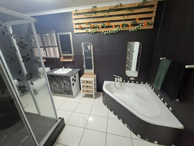 House for sale in Ugu District Municipality, Kwazulu-natal