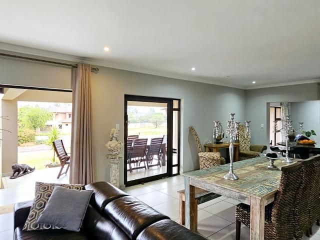 House for sale in Hartbeespoort Dam Nature Reserve, North West