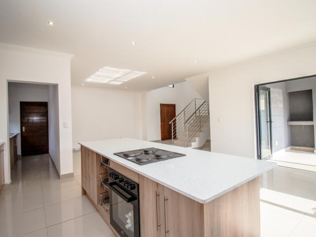 House for sale in Hartbeespoort Dam Nature Reserve, North West