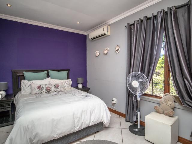 House for sale in Hartbeespoort Dam Nature Reserve House for sale in Hartbeespoort Dam Nature Reserve