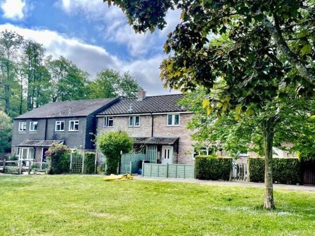 House for sale in Littlecote, West Sussex