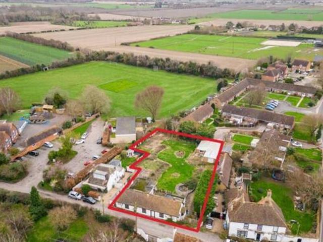House for sale in Lyons, Greater London