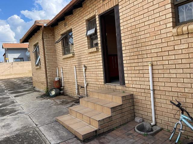 House for sale in Vosloorus, Gauteng