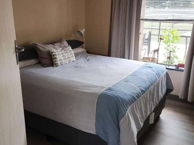 House for sale in Johannesburg, Mondeor