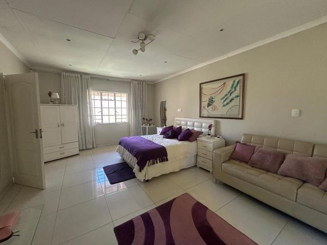 House for sale in Vosloorus, Gauteng