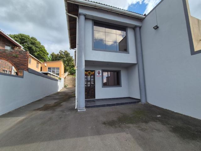 House for sale in Chatsworth, Kwazulu-natal