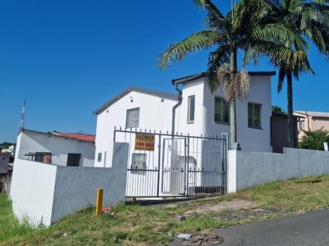House for sale in Chatsworth, Kwazulu-natal