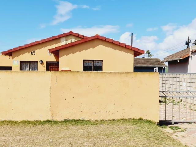 House for sale in Motherwell, Eastern Cape
