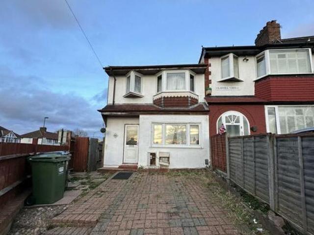 House for sale in Bromley Green, Ashford