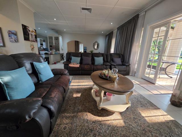 House for sale in Mt Edgecombe, Kwazulu-natal