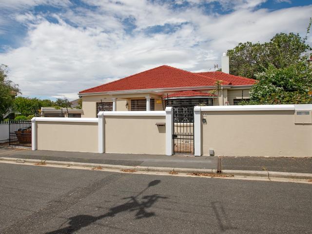 House for sale in Cape Town, Western Cape