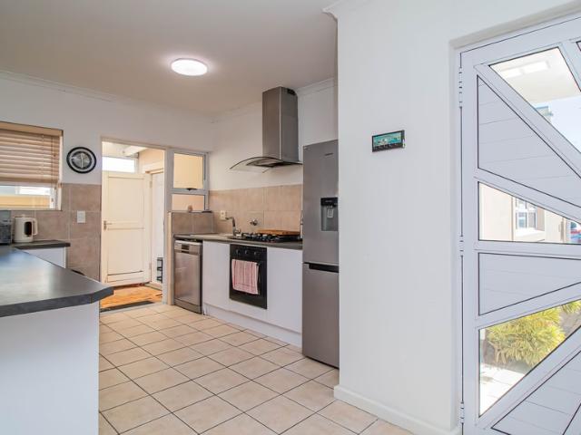 House for sale in Muizenberg, Western Cape