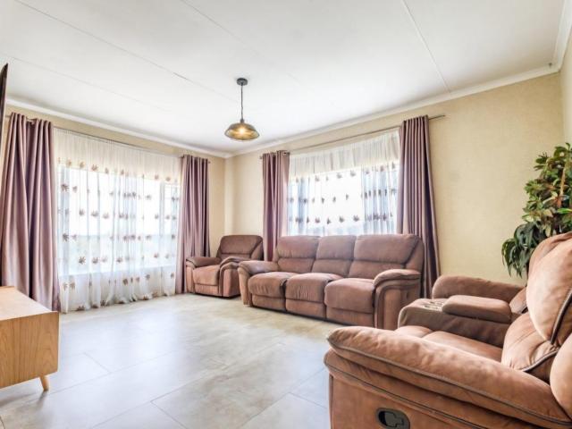 House for sale in Vosloorus, Gauteng